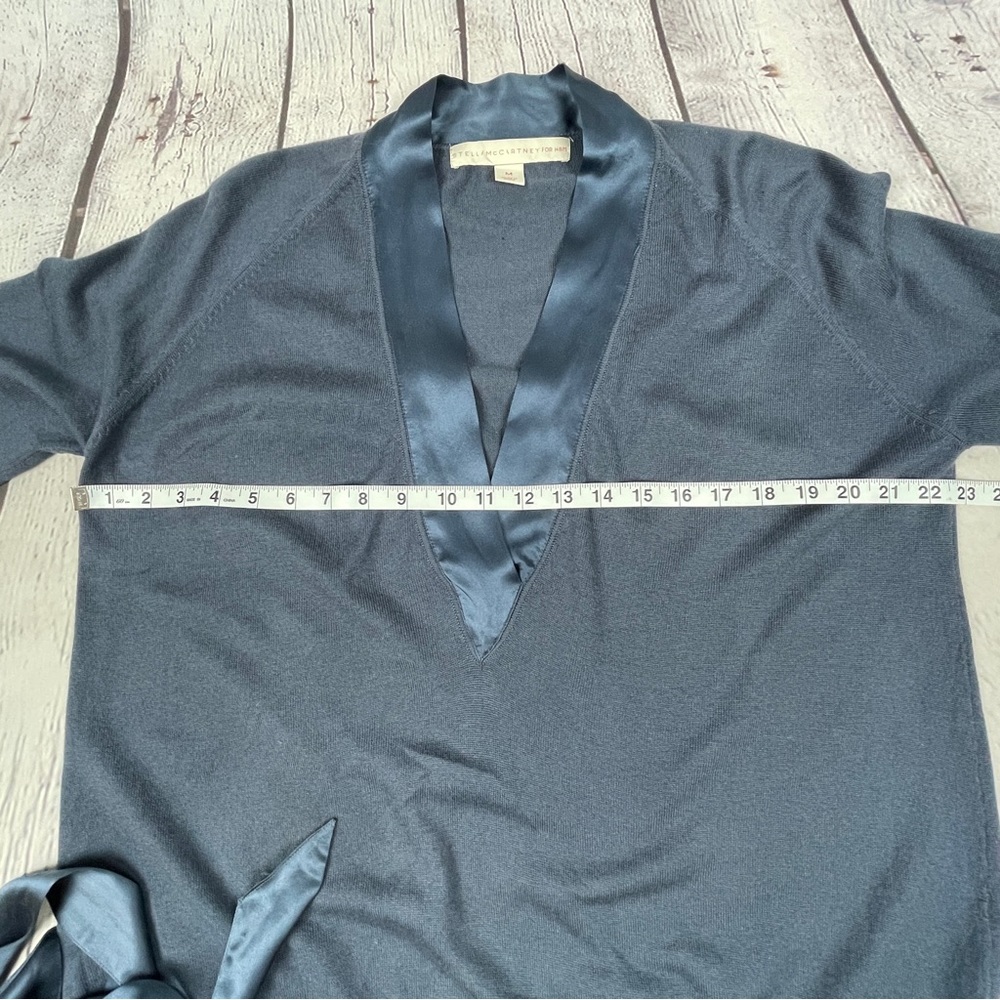 Stella McCartney Navy Satin-Trim V-Neck Sweater - Picture 12 of 15